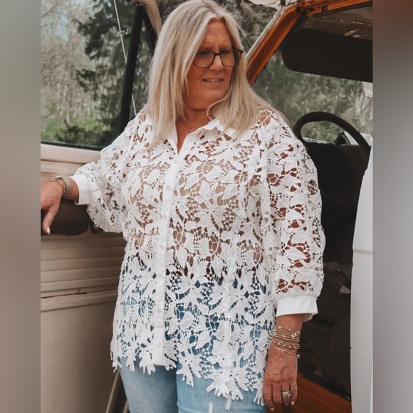 POL Lace Balloon Sleeve Button Down Shirt NEW Size Large - Picture 7 of 10